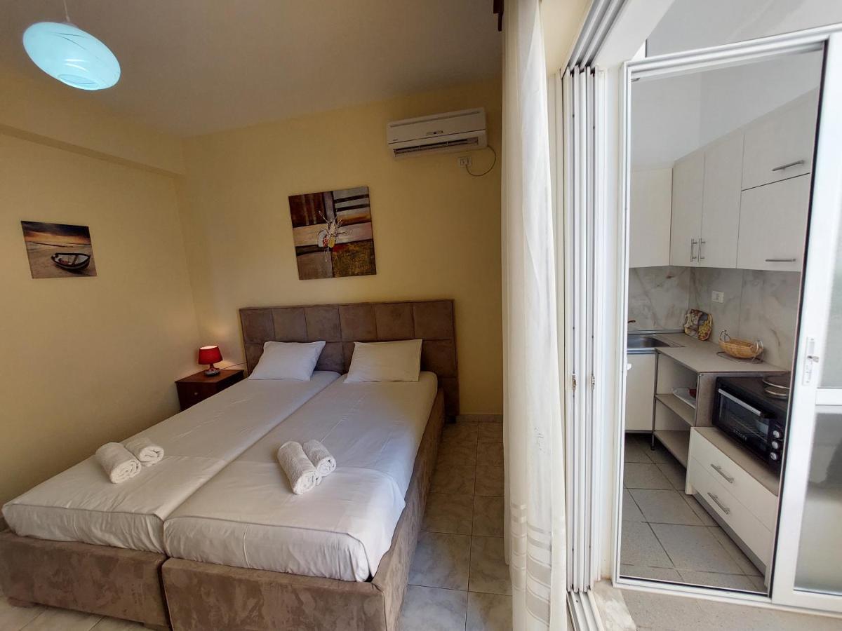 The Sun House Apartment Саранде Екстериор снимка