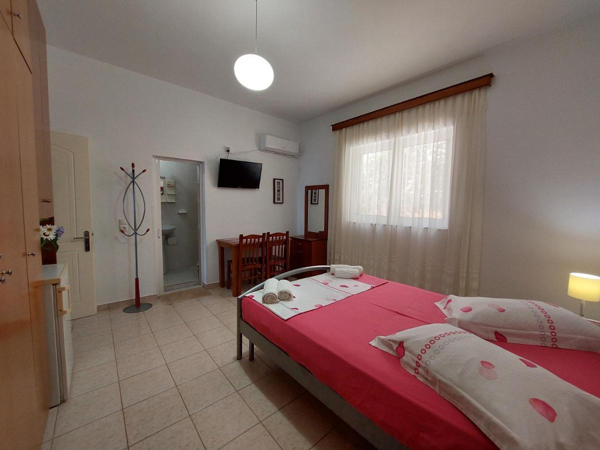 The Sun House Apartment Саранде Екстериор снимка